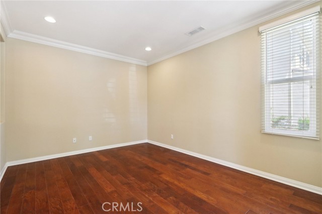27 Antique Rose, Irvine CA: https://media.crmls.org/medias/87a6c2dc-ffee-4b75-8023-0904467fe810.jpg