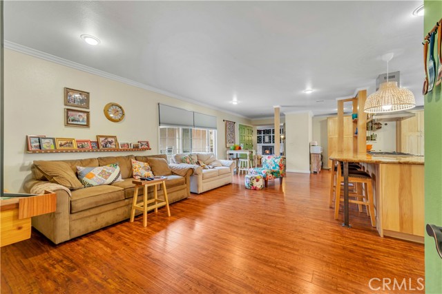 Detail Gallery Image 8 of 42 For 42815 16th, Lancaster,  CA 93534 - 4 Beds | 3 Baths