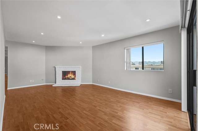 Detail Gallery Image 10 of 36 For 1304 Stanley #10,  Glendale,  CA 91206 - 3 Beds | 2 Baths