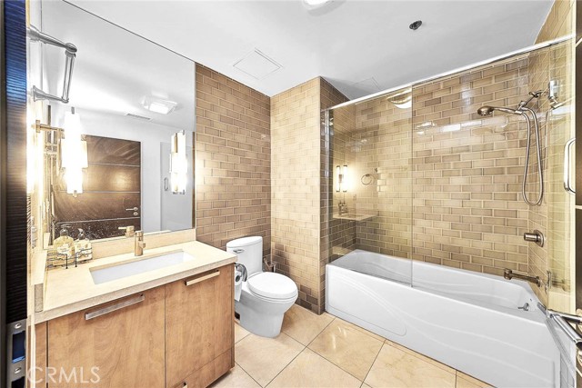 Detail Gallery Image 19 of 31 For 702 S Serrano Ave #405,  Los Angeles,  CA 90005 - 2 Beds | 2 Baths