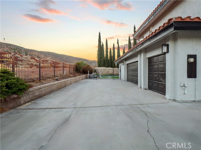 Detail Gallery Image 5 of 59 For 6710 Sycamore Ln, Palmdale,  CA 93551 - 4 Beds | 3 Baths