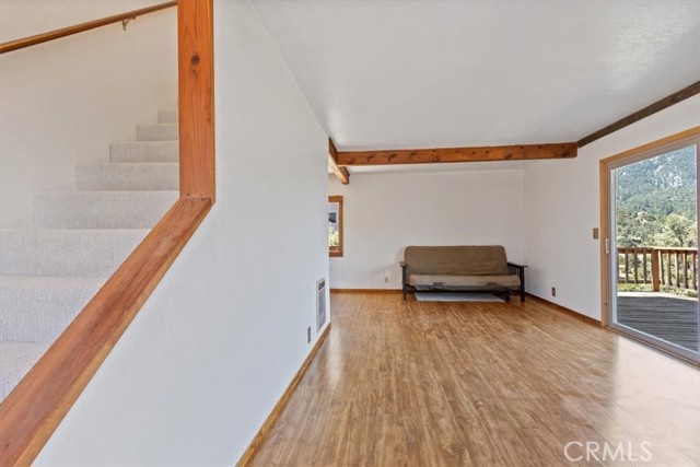 Detail Gallery Image 5 of 33 For 15440 Shasta Way, –,  CA 93225 - 3 Beds | 1/1 Baths