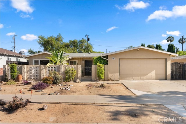 Detail Gallery Image 1 of 25 For 230 E Hoover Ave, Orange,  CA 92867 - 4 Beds | 2 Baths