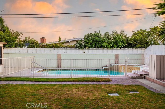 645 S Archer Street, Anaheim CA: https://media.crmls.org/medias/87a98dc5-0444-48f8-b73f-3d35a358d60b.jpg