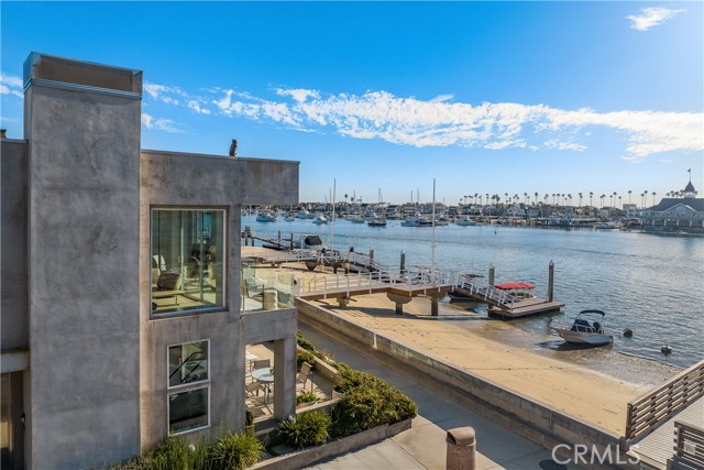 Detail Gallery Image 43 of 50 For 512 S Bay Front, Newport Beach,  CA 92662 - 3 Beds | 2/1 Baths