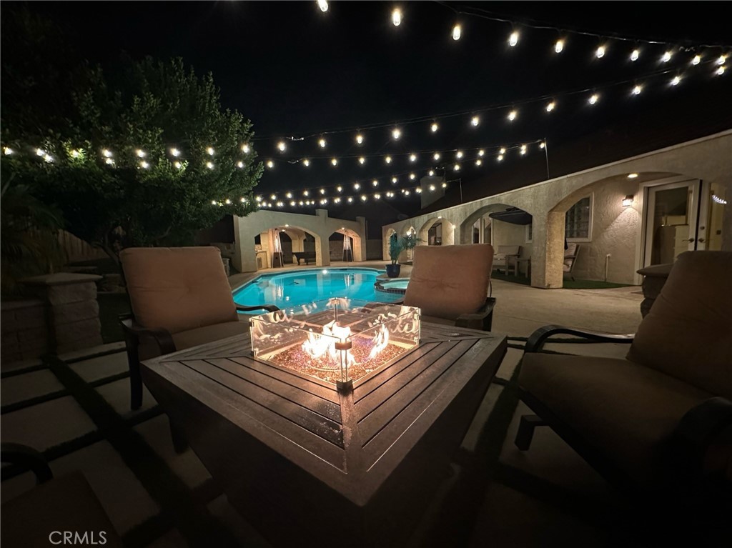 https://media.crmls.org/medias/87aab067-dfbc-42c4-839f-c43a1e50cb58.jpg?preset=X-Large