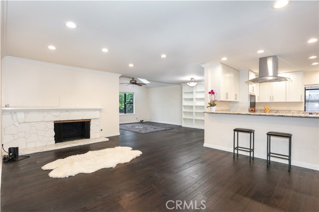 1690 Loma Drive photo 4
