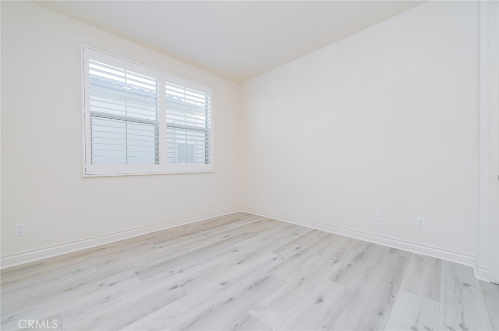 MLS #OC25255909 image #25