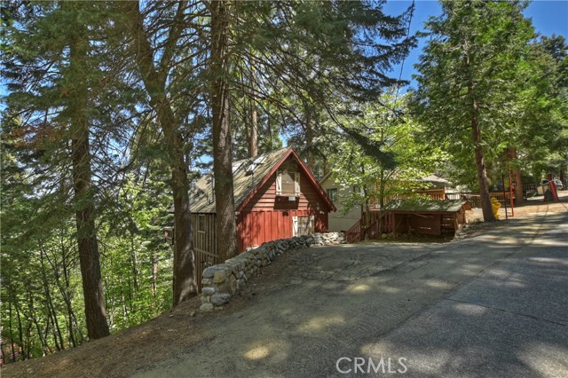 Detail Gallery Image 37 of 44 For 28410 Larchmont Ln, Lake Arrowhead,  CA 92352 - 3 Beds | 2 Baths