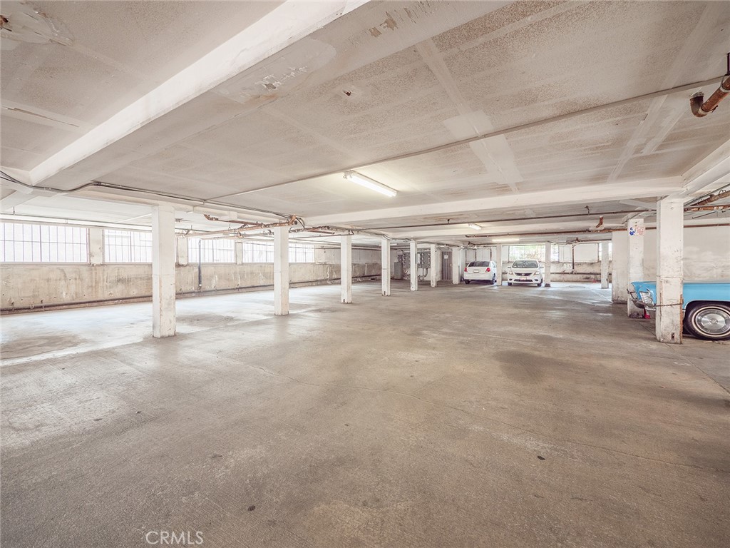 851 E 9th Street 205