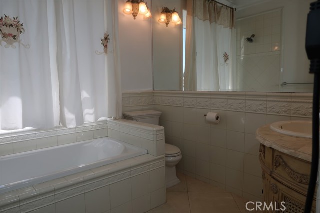 Detail Gallery Image 36 of 51 For 16802 Kamalii, Huntington Beach,  CA 92649 - 6 Beds | 5/1 Baths