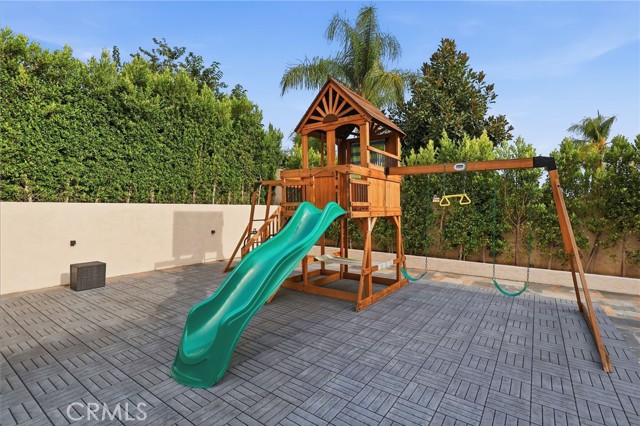 124 Grand Oaks photo 34
