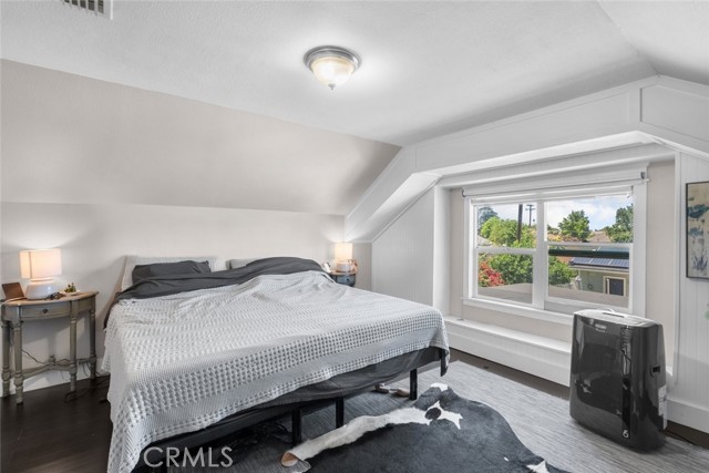 Detail Gallery Image 17 of 33 For 329 N Campus Ave, Upland,  CA 91786 - 3 Beds | 3 Baths