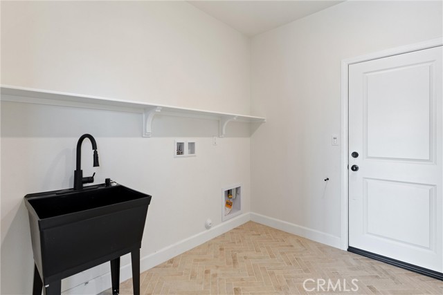 Image 39 of 49 For 30047 Merrick Lane
