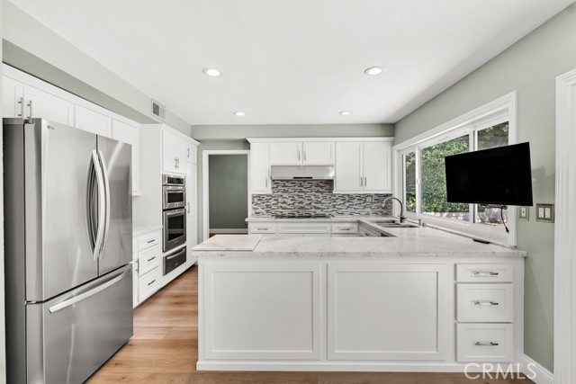 Detail Gallery Image 18 of 49 For 12444 Marva Ave, Granada Hills,  CA 91344 - 4 Beds | 3 Baths