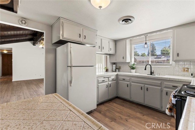 2170 Ramsey Way, Chico CA: https://media.crmls.org/medias/87af8759-11f8-4b6a-b66e-ac5c54225b90.jpg