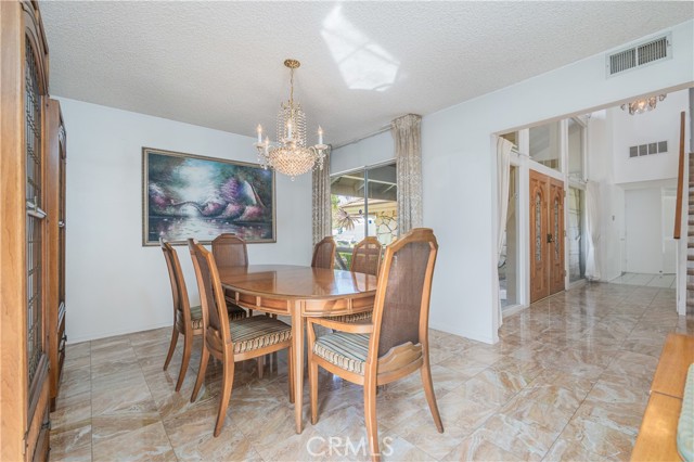 Detail Gallery Image 13 of 52 For 6050 Altmark Ave, Whittier,  CA 90601 - 4 Beds | 3 Baths