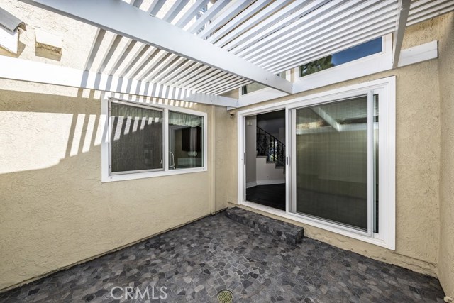 Detail Gallery Image 4 of 34 For 4711 E Fairfield St, Anaheim Hills,  CA 92807 - 3 Beds | 3 Baths