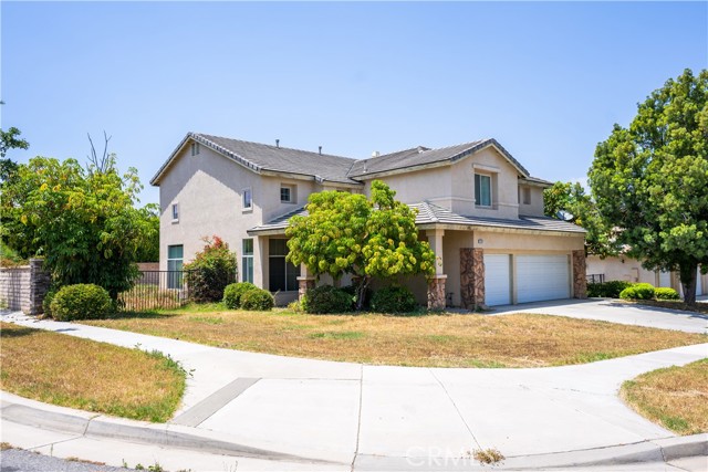 Detail Gallery Image 1 of 1 For 2292 Cota Ave, Corona,  CA 92882 - 5 Beds | 3 Baths