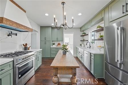 Detail Gallery Image 8 of 56 For 2111 S Bronson Ave, Los Angeles,  CA 90018 - – Beds | – Baths
