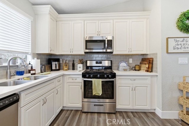 Detail Gallery Image 21 of 56 For 628 Crater, Modesto,  CA 95351 - 4 Beds | 2/1 Baths