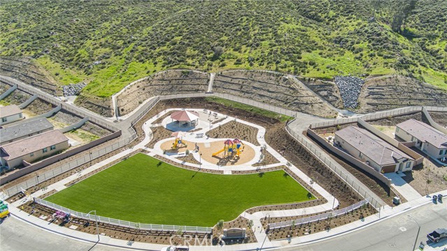 Detail Gallery Image 10 of 44 For 29486 Marx Way, Winchester,  CA 92596 - 4 Beds | 2/1 Baths