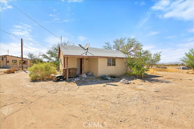 34774 Old Woman Springs Road, Lucerne Valley, California 92356, ,Residential Income,For Sale,34774 Old Woman Springs Road,CRCV24040034