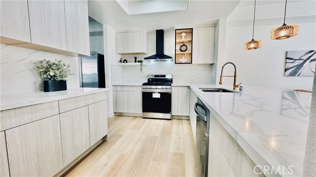 1116 W Huntington Drive, Arcadia CA: https://media.crmls.org/medias/87b30145-97ca-4be5-bf84-f4abc1d30416.jpg