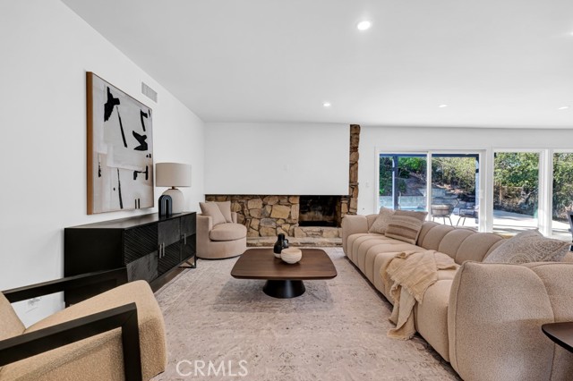9409 Charrick Drive photo 8
