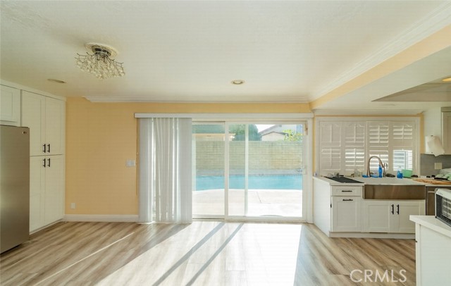 Detail Gallery Image 8 of 25 For 2860 E Hempstead, Anaheim,  CA 92806 - 4 Beds | 2/1 Baths