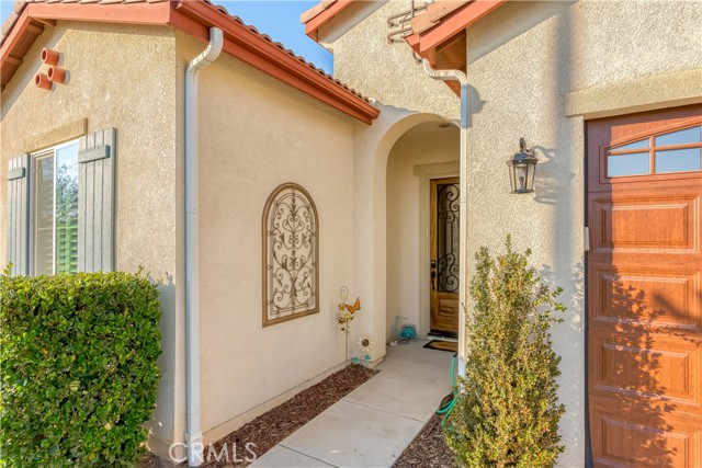 Detail Gallery Image 4 of 67 For 10010 Besancon Way, Bakersfield,  CA 93306 - 2 Beds | 2 Baths