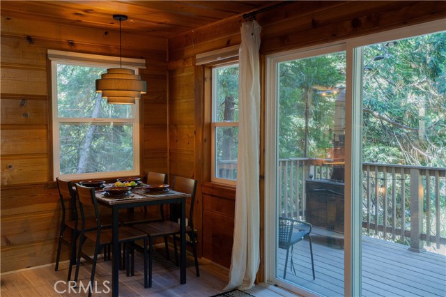 761 Arrowhead Villa Road, Lake Arrowhead, CA 92352