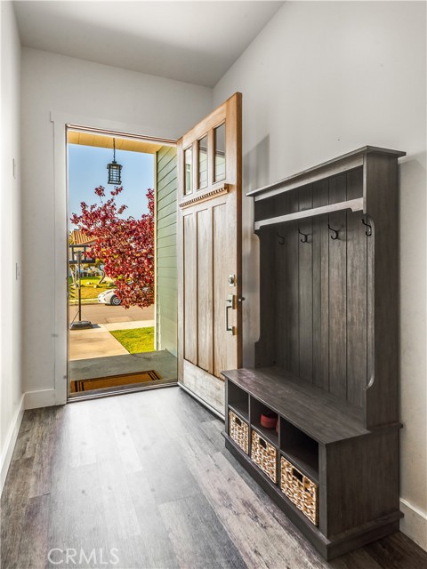 Detail Gallery Image 3 of 20 For 1224 243rd St, Harbor City,  CA 90710 - 3 Beds | 2/1 Baths