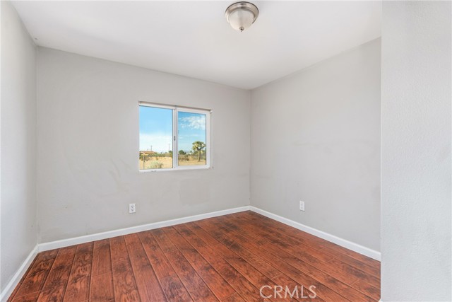 6320 Cholame Road, Phelan CA: https://media.crmls.org/medias/87b4d539-56fc-4840-890d-3c530b0596ae.jpg