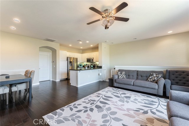Detail Gallery Image 12 of 26 For 15617 Odyssey Dr #32,  Granada Hills,  CA 91344 - 2 Beds | 2 Baths