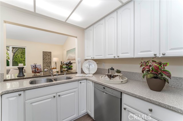 Detail Gallery Image 18 of 70 For 5117 Miembro, Laguna Woods,  CA 92637 - 2 Beds | 2 Baths