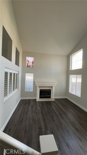 Detail Gallery Image 4 of 33 For 1356 Longwood Pines Ln, Corona,  CA 92881 - 3 Beds | 2/1 Baths