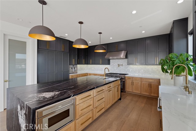 Detail Gallery Image 13 of 48 For 1504 Prospect Ave, Hermosa Beach,  CA 90254 - 4 Beds | 5 Baths