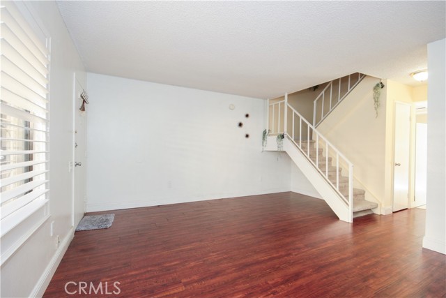 Detail Gallery Image 3 of 33 For 3951 W Mcfadden Ave, Santa Ana,  CA 92704 - 2 Beds | 1/1 Baths