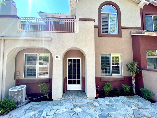 Detail Gallery Image 1 of 27 For 16 Mission Ct, Lake Forest,  CA 92610 - 2 Beds | 2/1 Baths