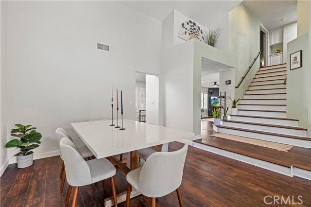 28777 Kathleen Avenue, Saugus CA: https://media.crmls.org/medias/87b9f020-2a62-4752-b4ca-cb34a087188c.jpg