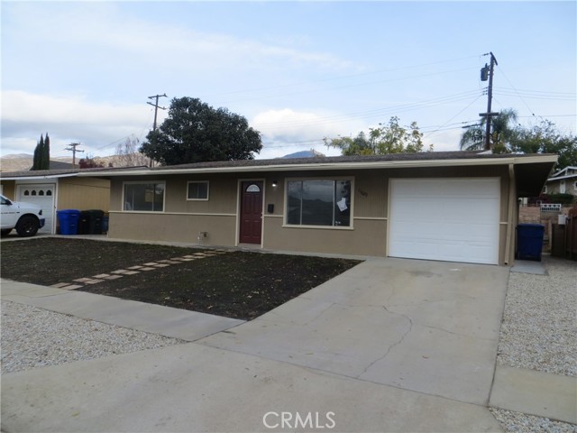 Detail Gallery Image 1 of 6 For 11629 Madison St, Yucaipa,  CA 92399 - 2 Beds | 2 Baths