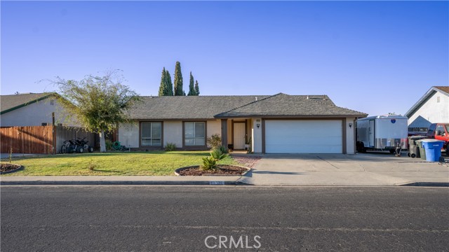 Detail Gallery Image 1 of 31 For 936 E Terrace Dr, Hanford,  CA 93230 - 4 Beds | 2 Baths