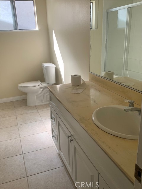 Detail Gallery Image 13 of 25 For 183 S Barbara Way, Anaheim,  CA 92806 - 4 Beds | 2 Baths