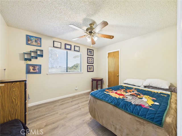 40170 Hillsborough Loop, Oakhurst CA: https://media.crmls.org/medias/87bc74e5-f7c7-4bbf-84ff-26894db1c8f5.jpg