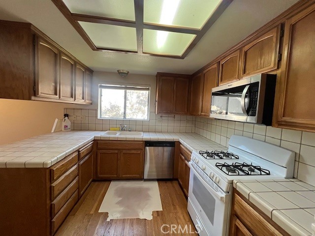 Detail Gallery Image 7 of 33 For 22101 Kay Ct, Sonora,  CA 95370 - 3 Beds | 2/1 Baths