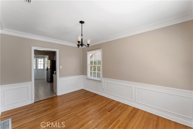 Detail Gallery Image 6 of 19 For 23017 Sylvan Street, Woodland Hills,  CA 91367 - 3 Beds | 2/1 Baths