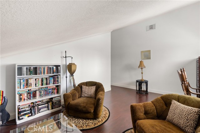 Detail Gallery Image 26 of 35 For 622 W Alpine Ave, Santa Ana,  CA 92707 - 5 Beds | 3 Baths