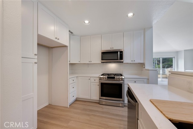 Detail Gallery Image 3 of 31 For 169 Sandcastle, Aliso Viejo,  CA 92656 - 3 Beds | 2 Baths