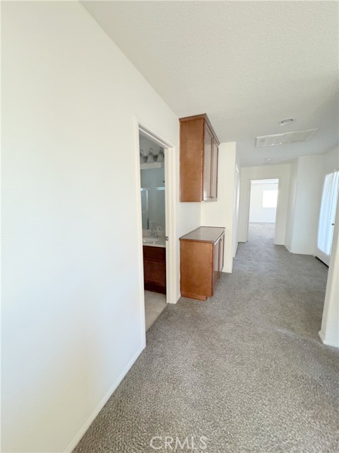 Detail Gallery Image 17 of 22 For 877 Havasu St, Corona,  CA 92880 - 4 Beds | 2/1 Baths
